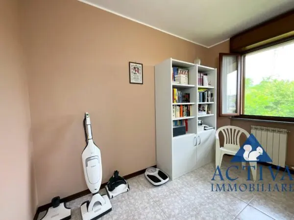 Appartamento via Monteberico 193, Samarate