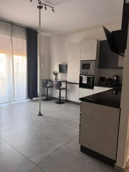 Appartamento via Emilia Ovest, Modena