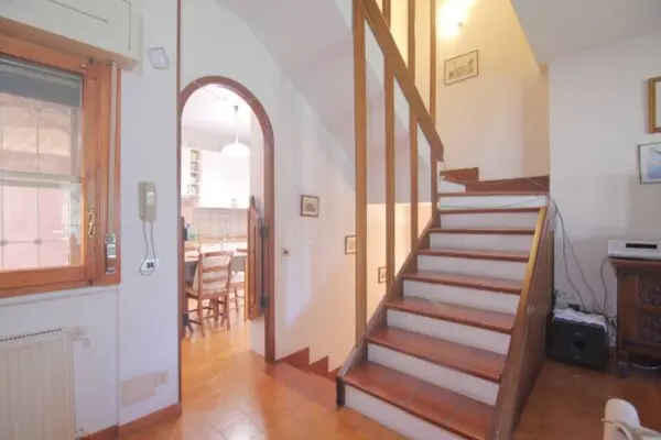 Villa via Giulio Belvederi 44, Roma