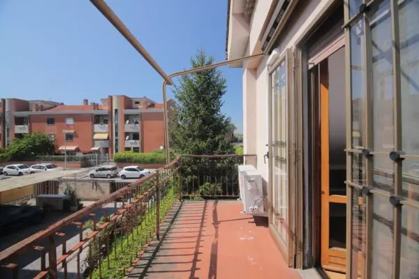 Villa via Giulio Belvederi 44, Roma
