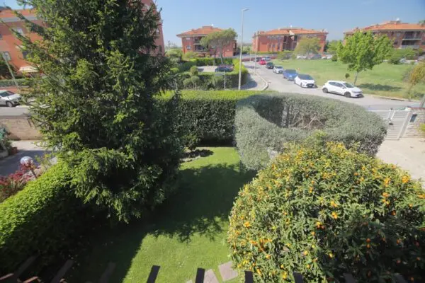 Villa via Giulio Belvederi 44, Roma