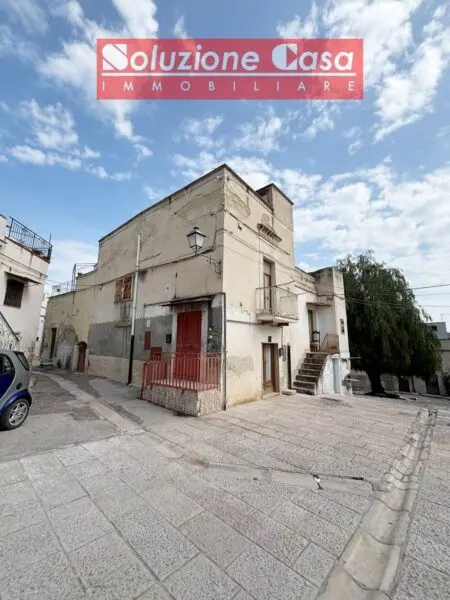 Casa Indipendente piazza Tarpea, Canosa Di Puglia