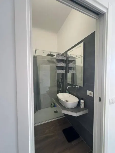 Appartamento via Costanzo Cantoni 9, Milano