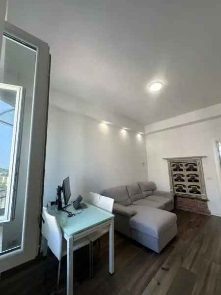 Appartamento via Costanzo Cantoni 9, Milano