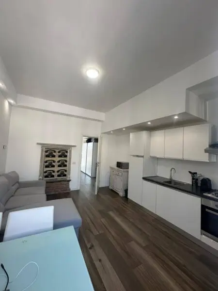 Appartamento via Costanzo Cantoni 9, Milano