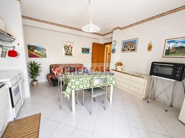 Appartamento via Della Pace, Calatabiano