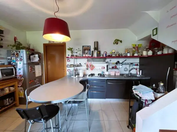 Appartamento via Ruffilli, Zimella