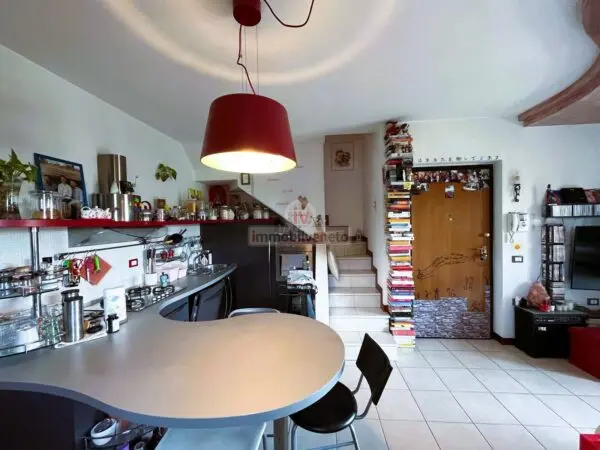 Appartamento via Ruffilli, Zimella