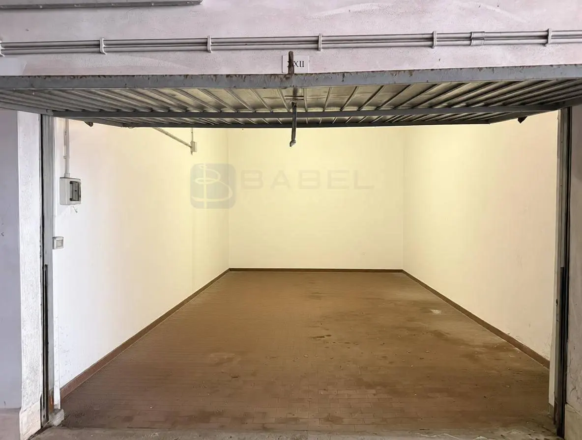 Immagine per Box / Posto auto in vendita a Roma Via Ugo Della Seta 