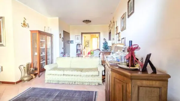 Appartamento Via Pietro Dell' Ova, Catania