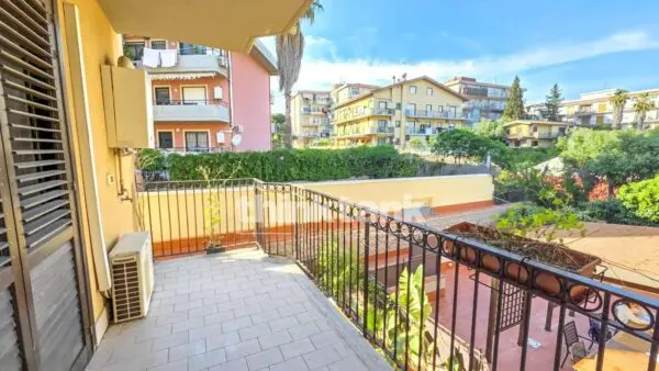 Appartamento Via Pietro Dell' Ova, Catania