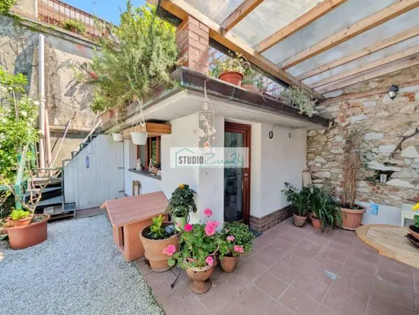 Casa Semindipendente piazza Statuto, Pietrasanta