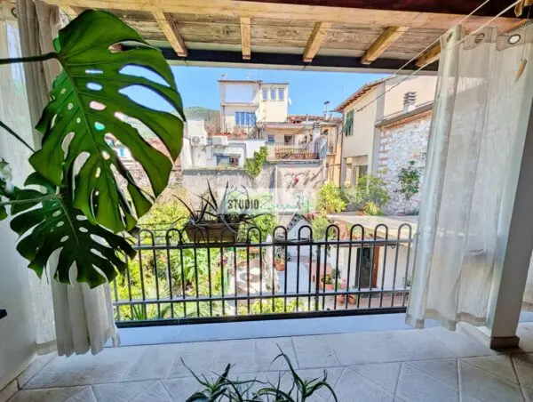 Casa Semindipendente piazza Statuto, Pietrasanta