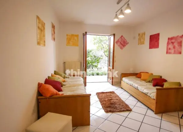 Villa via Silvio Pellico, Aci Sant'Antonio