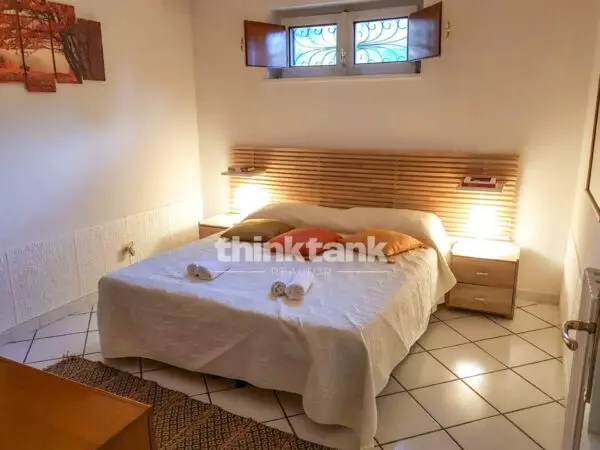 Villa via Silvio Pellico, Aci Sant'Antonio