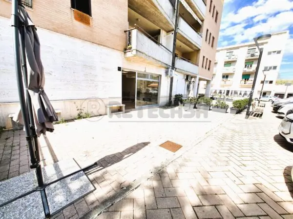 Locale Commerciale via Tirino 179, Pescara