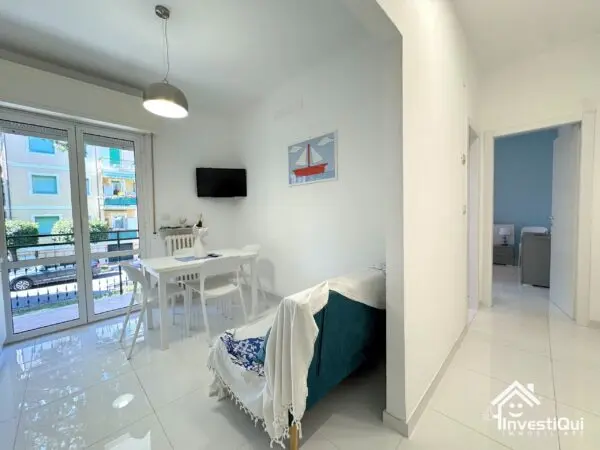 Bilocale viale Della Repubblica 91, Pietra Ligure