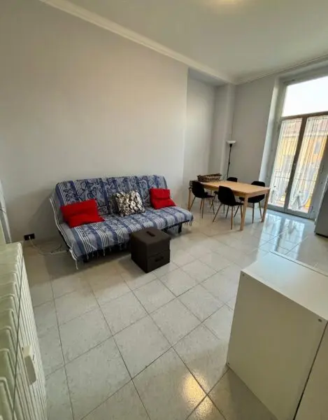 Bilocale via Tunisi 105, Torino