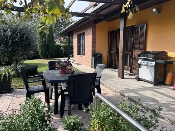 Villa via Caravaggio 44, Bruino