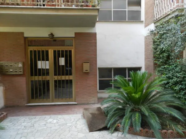 Quadrilocale via Mario Canavari 11, Roma
