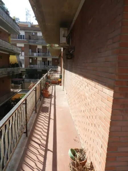 Quadrilocale via Mario Canavari 11, Roma