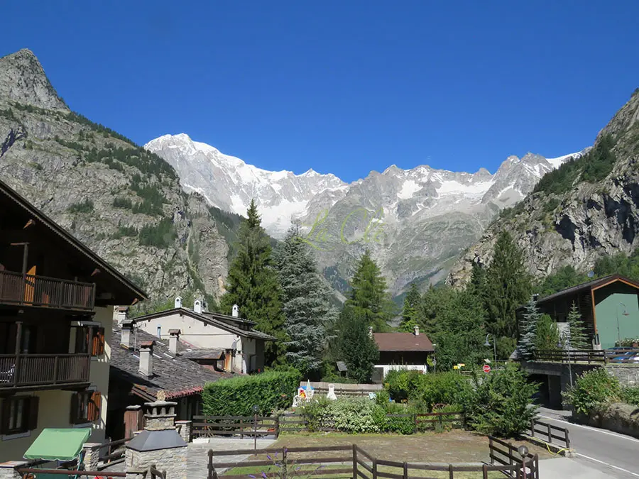 Immagine per Quadrilocale in affitto a Courmayeur strada Plan Gorret