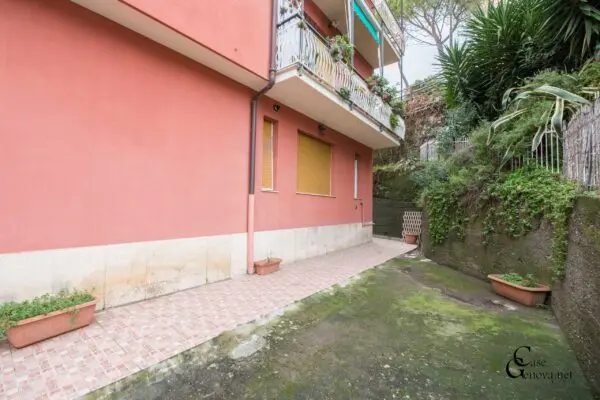 Monolocale via Giovanni Descalzo 20, Quarto, Genova