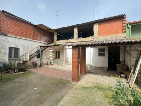 Villa Trifamiliare via Sardegna 13, San Sperate
