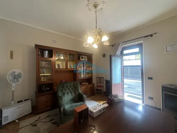 Villa Trifamiliare via Campanili, Erbusco