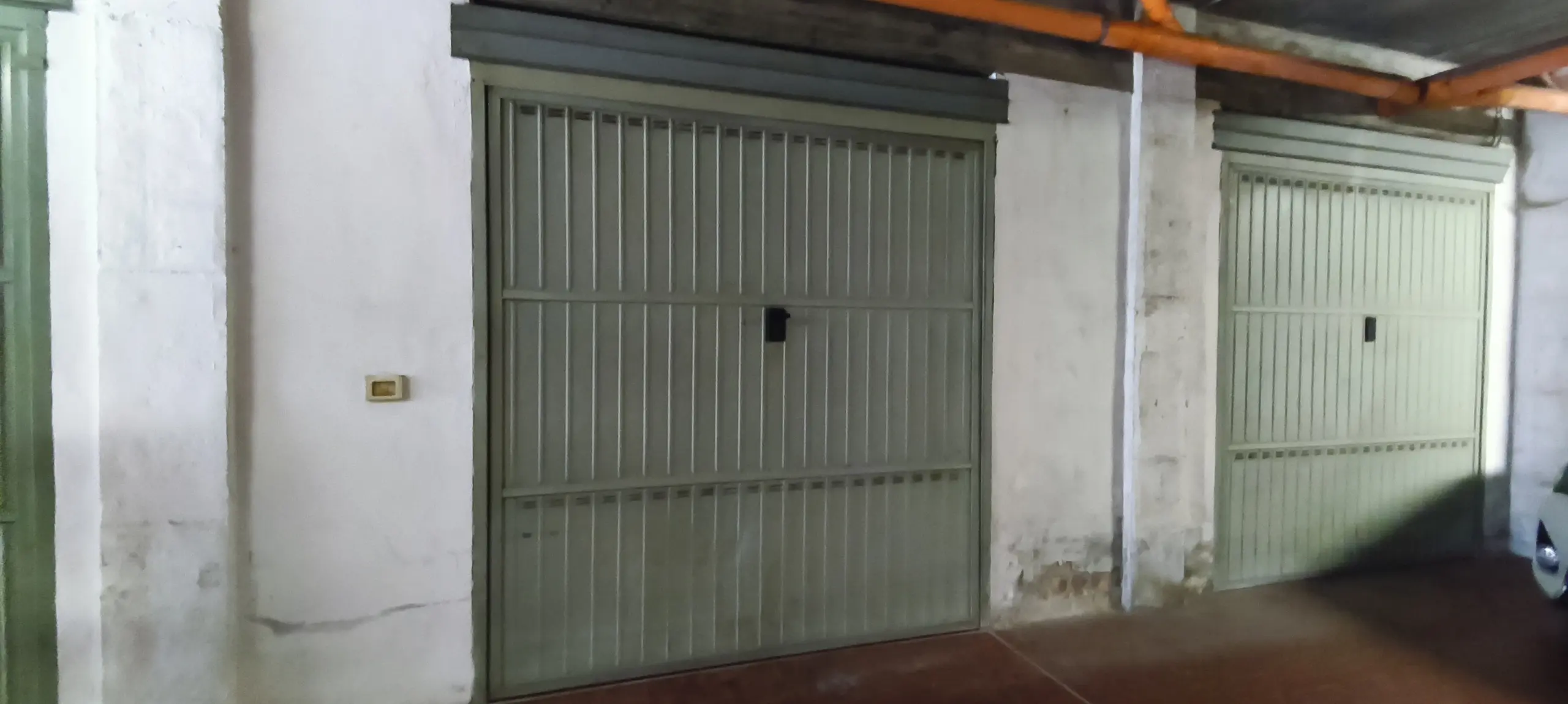 Immagine per Garage in vendita a Modena via Santi Venceslao 26