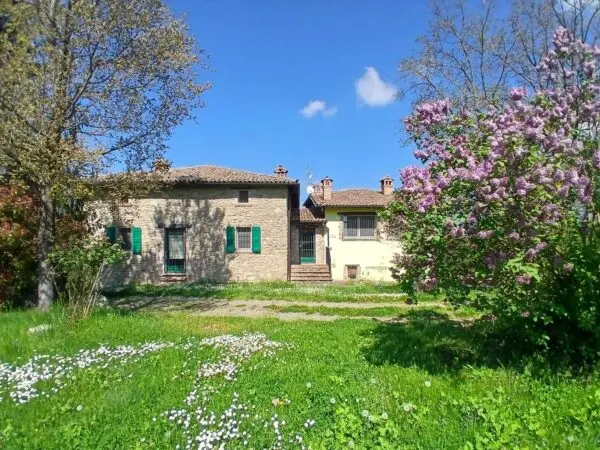 Casale via Della Fontana 1, Zocca