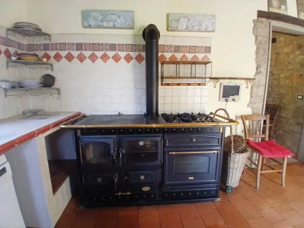 Casale via Della Fontana 1, Zocca
