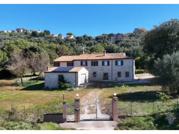 Casale strada Di Siano, Amelia