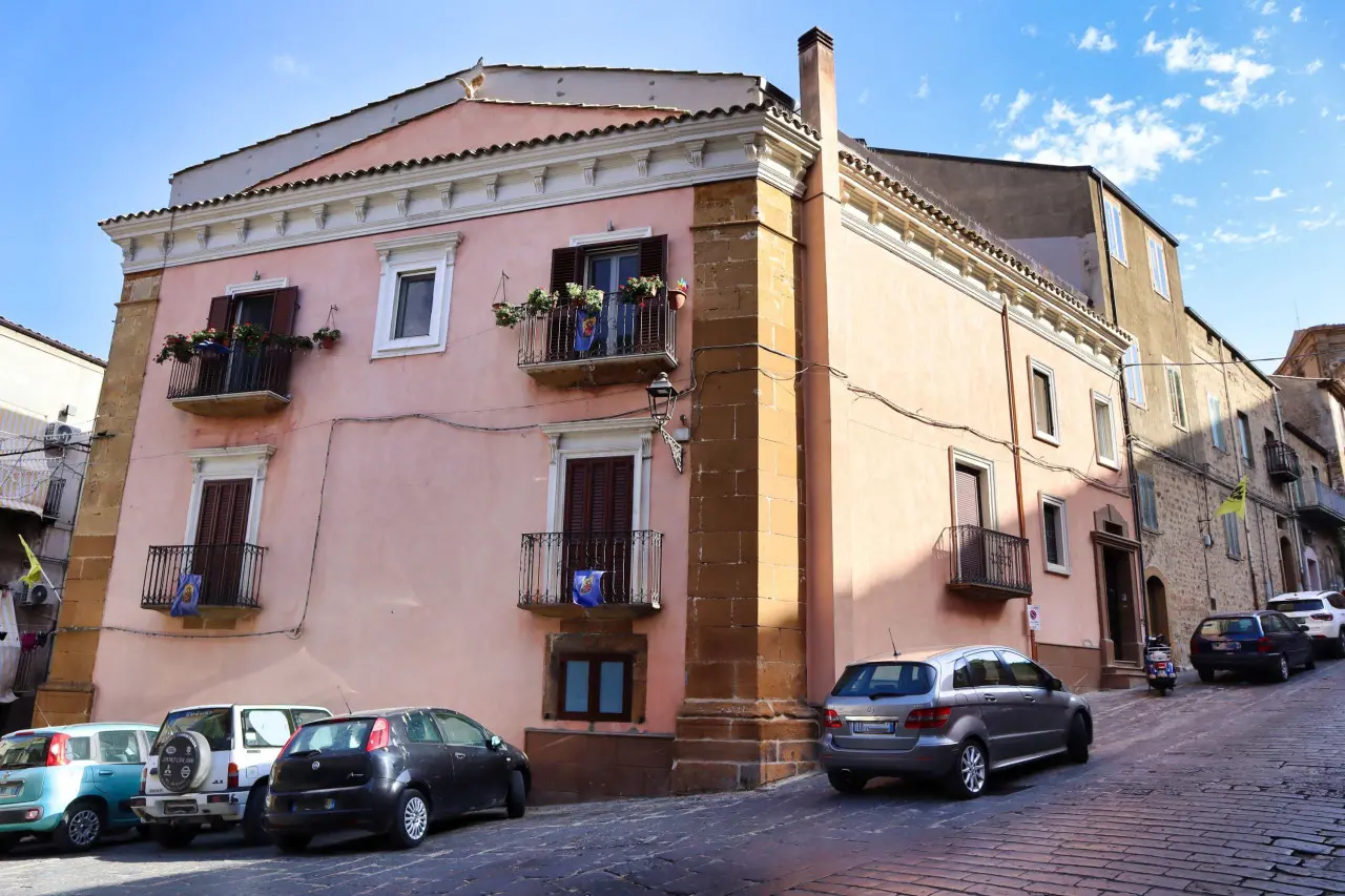 Immagine per Appartamento in Vendita a Piazza Armerina Via Camillo Benso Di Cavour 40