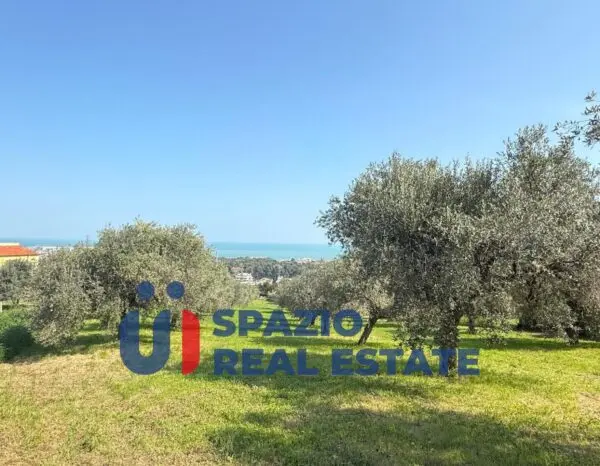 Terreno Commerciale via Martiri Di Pietransieri, Pescara