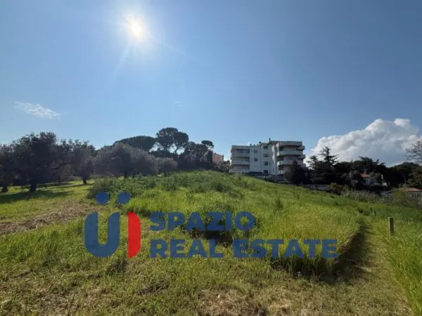 Terreno Commerciale via Martiri Di Pietransieri, Pescara