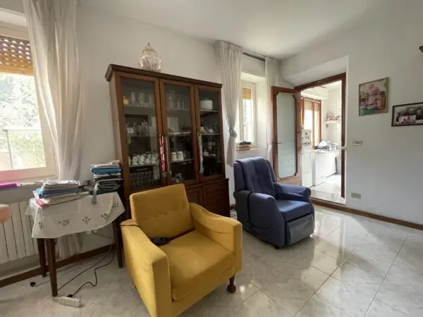Monolocale via Damiano Chiesa, Ancona