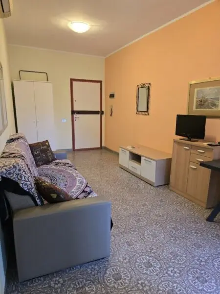Monolocale viale Litoraneo 199, Sarzana