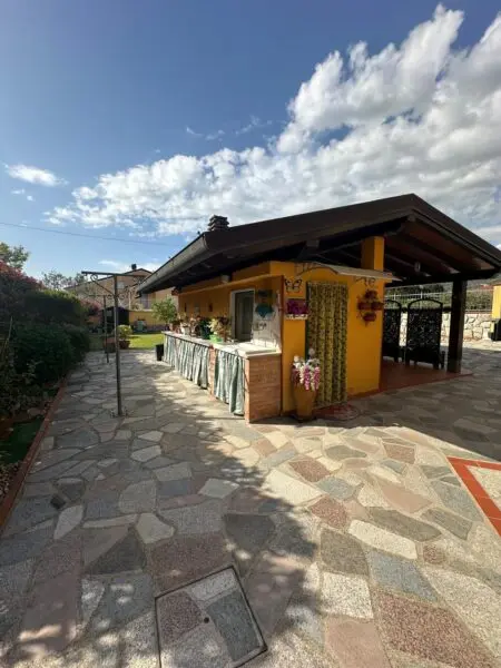 Villa via Della Resistenza 38, Castelnuovo Magra