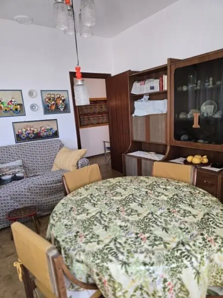 Monolocale viale Litoraneo, Sarzana