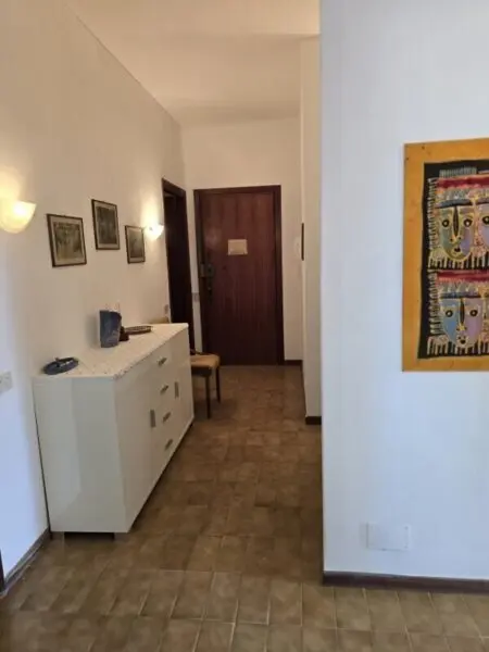 Monolocale viale Litoraneo, Sarzana