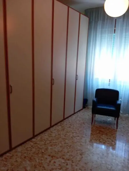 Bilocale via Cingoli 7, Ancona
