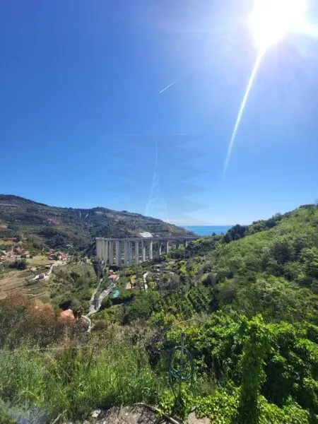 Villa via Felice Cascione, Ventimiglia