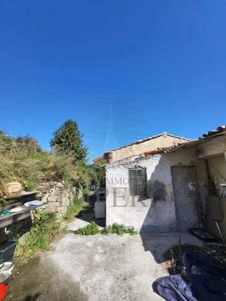 Villa via Felice Cascione, Ventimiglia