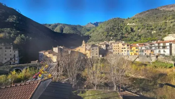 Bilocale via Case Palanchi 9, Ventimiglia