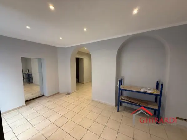 Negozio via Giovanni Opisso 15, Pegli, Genova
