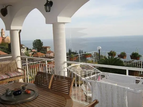 Villa Trifamiliare via Ciabauda, Ventimiglia