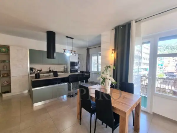 Quadrilocale via Roma 60, Ventimiglia