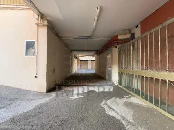 Garage via Passeggiata Trento E Trieste 43, Ventimiglia