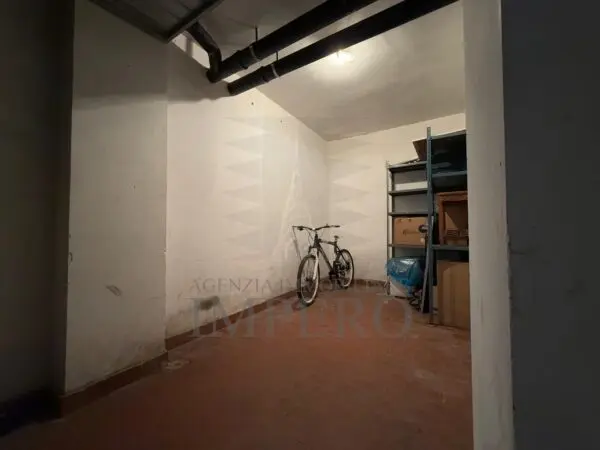 Garage via Passeggiata Trento E Trieste 43, Ventimiglia